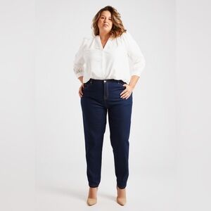 BANANA REPUBLIC Classic Blue Women's Jeans w/ Tapered Fit